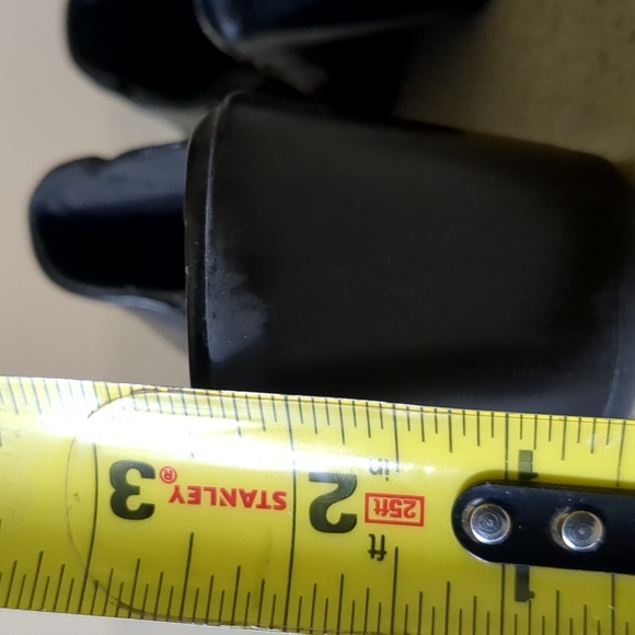 Clarks Black Leather 2.5" Heel  Mule Shoe. Size 9.5 wide - Picture 4 of 6